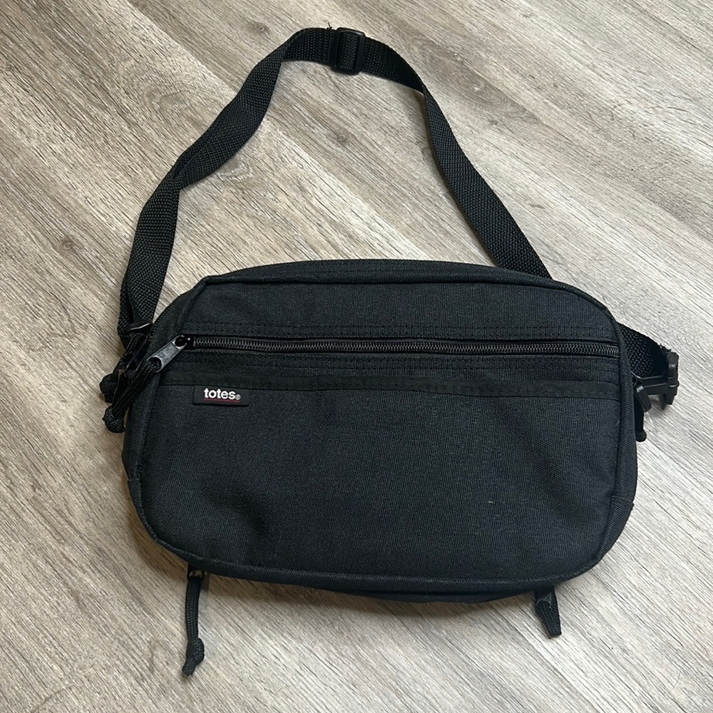 Totes brand sling / fanny pack bag